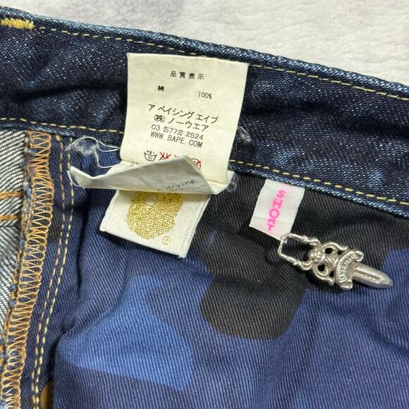 Authentic Bape 2000’s Women’s Camo Star Jeans 28 - Picture 4 of 5